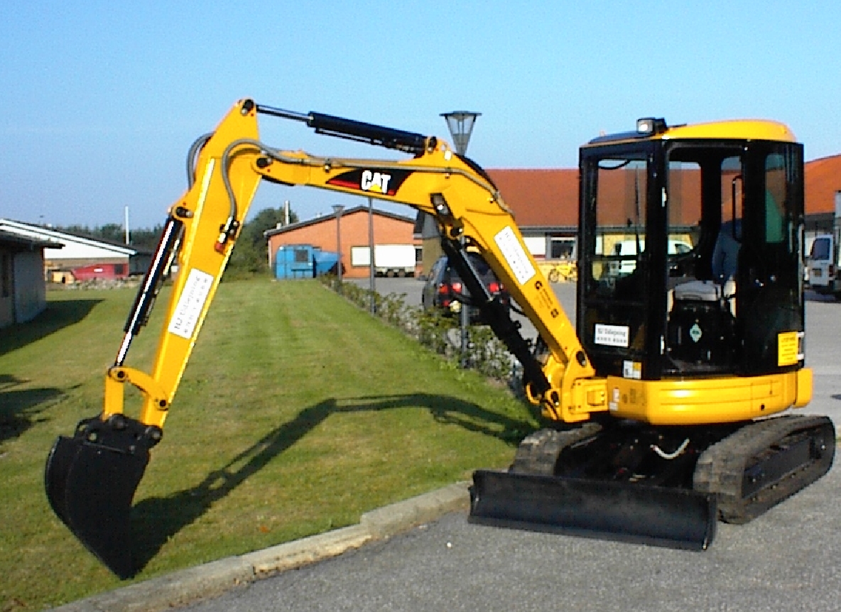 CAT 303 CR minigraver